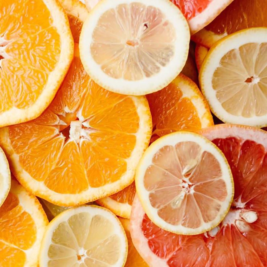 Os alimentos que ajudam o cabelo a crescer de forma rápida e saudável